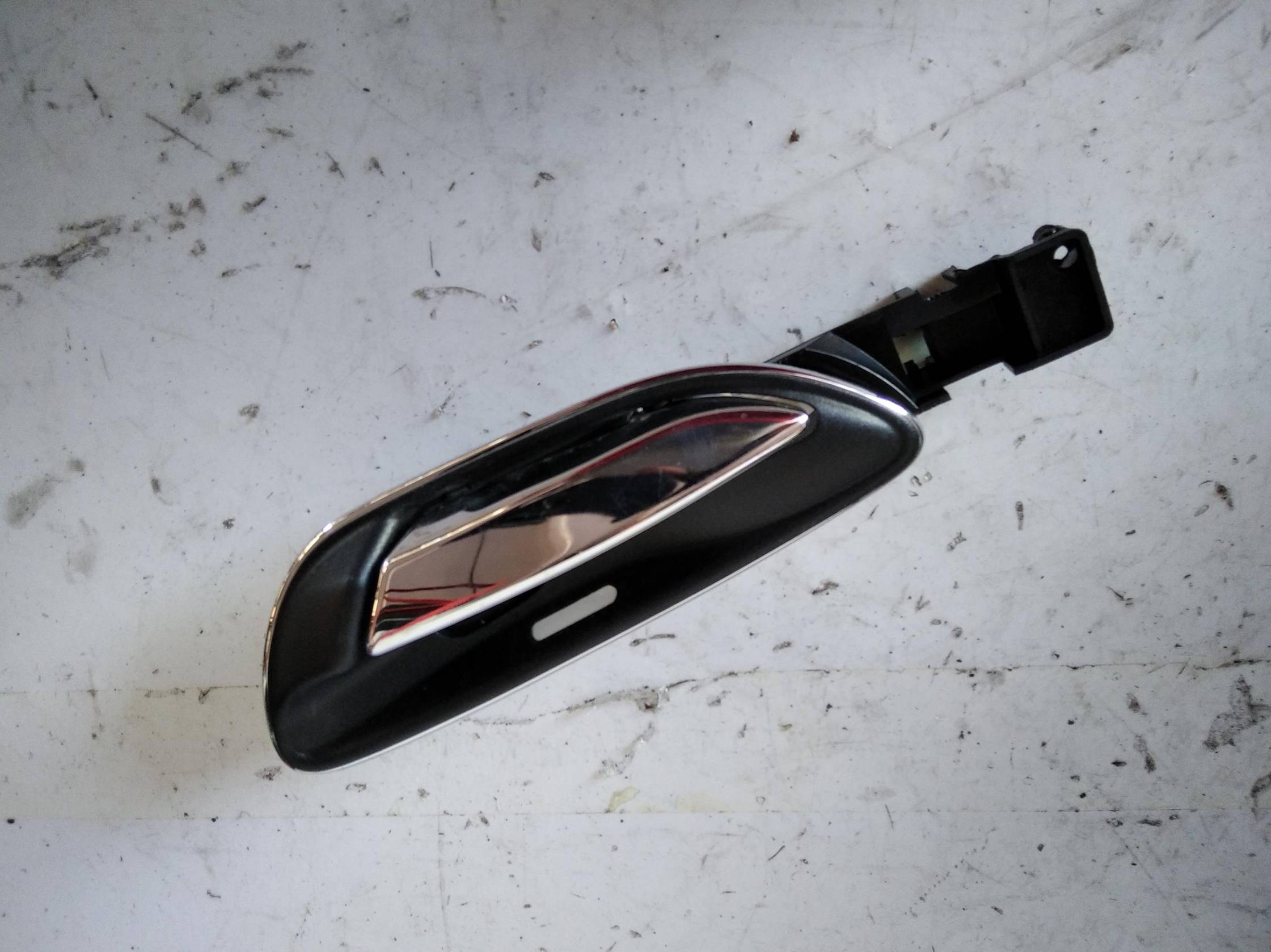 Maniglia porta ant. sx.